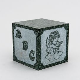 Child and Infant Urns